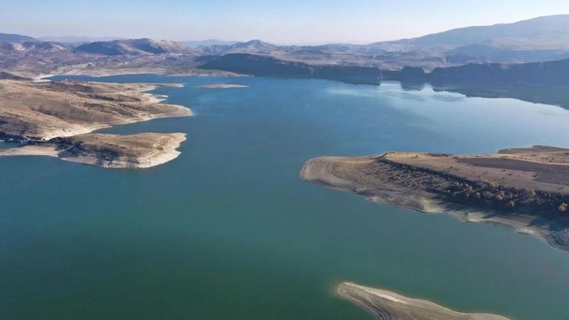 Ankara barajları kuruyup çöle dönüyor! Başkentin sadece 11 aylık suyu kaldı 3