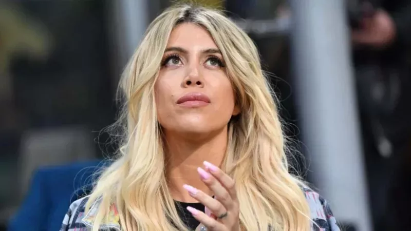 36’lik Wanda Nara’ın yatak pozu tam not aldı! Kusursuz fiziği aynaları çatlattı! 1