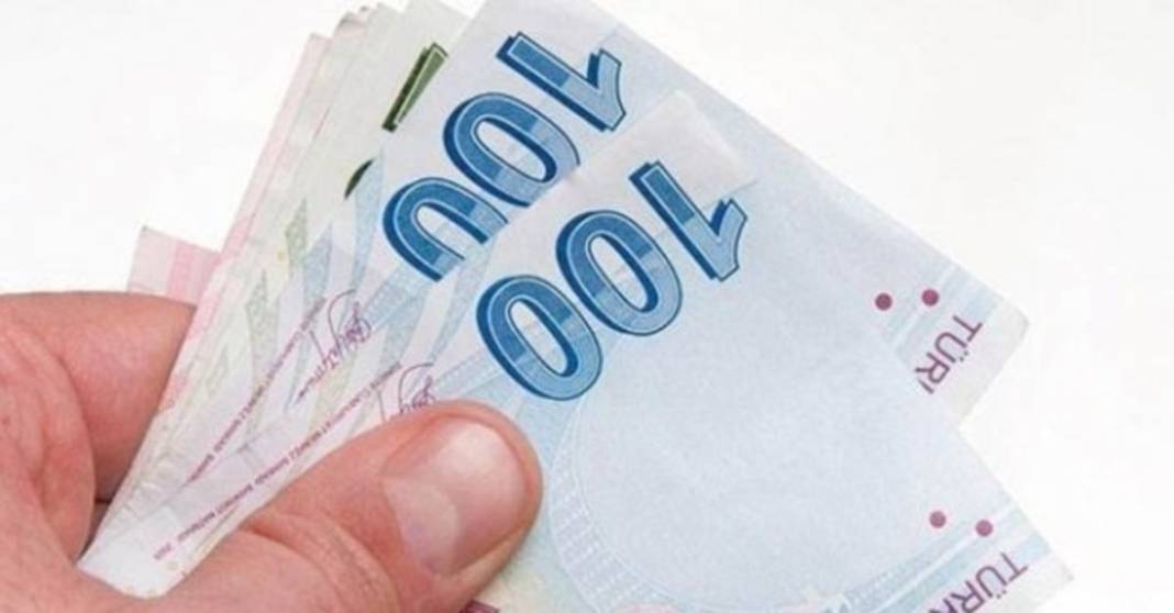 O bankadan müjdeli haber geldi! Günde 50 TL'ye 20 bin TL'lik kredi almanız için tek tık yeterli... Üstelik dosya masrafı yok 3