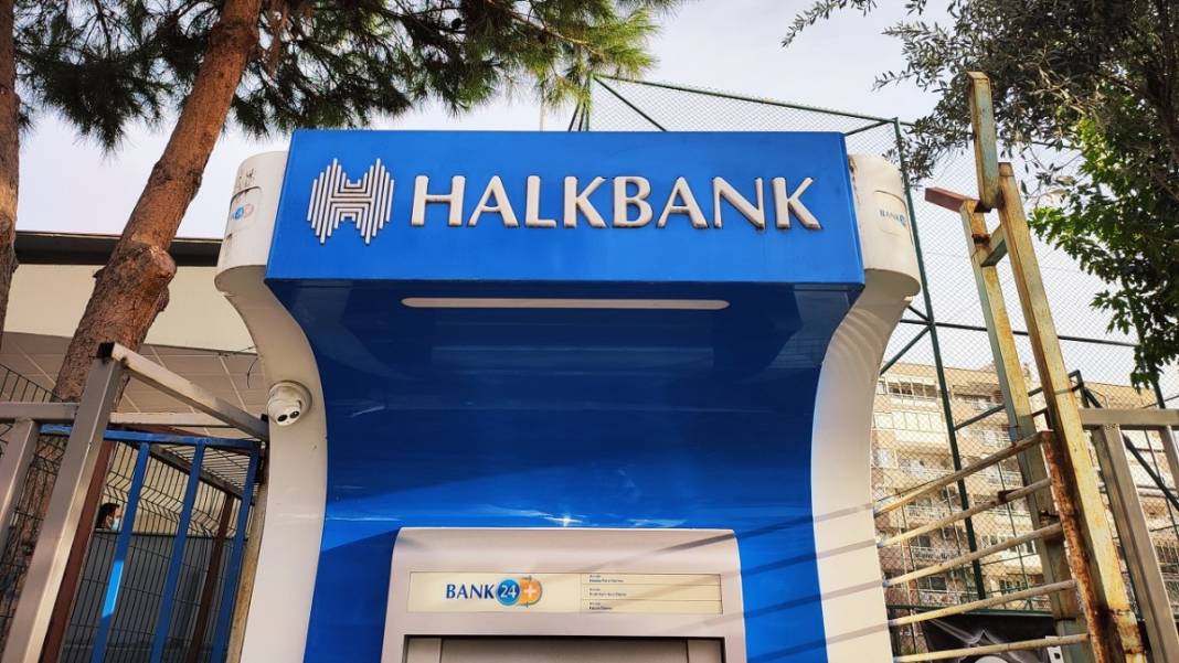 Günde 98 TL'lik ödemeye 50 bin TL Veriyor! Halkbank Açıkladı... Büyük eğitim desteği başladı! 1