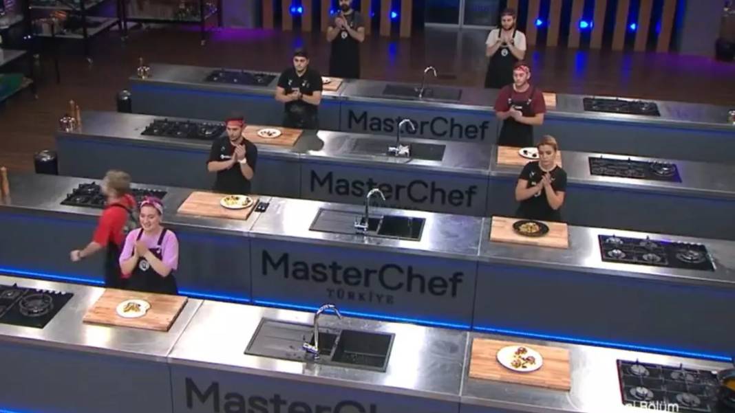 MasterChef'te Mehmet şefi kızdırdılar! Ünlü şef gördükleri ile şoke oldu! “Tantana yapma” 3