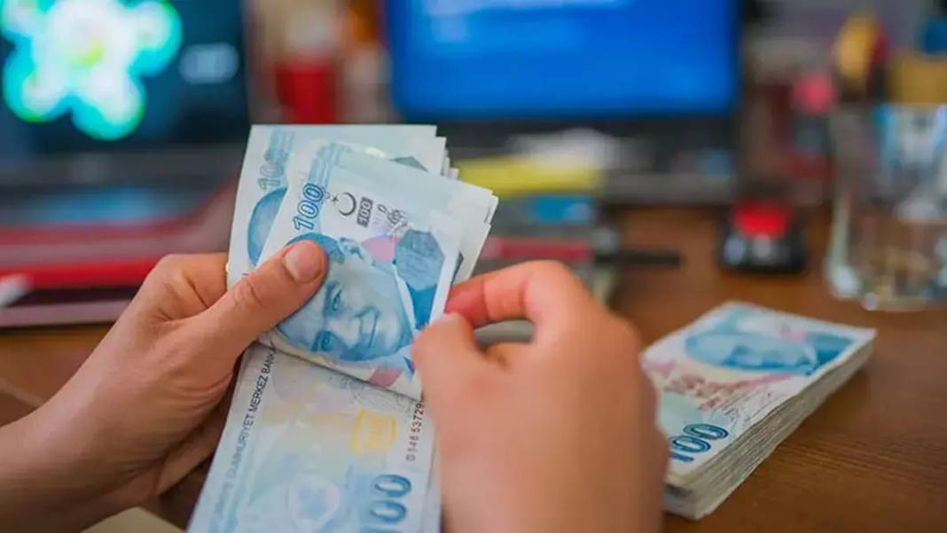 Akbank kredi hizmetinde güncel faiz detayı! Günde 76,5 TL ödeyene 40 bin TL'lik finansman desteği sunulacak... 4