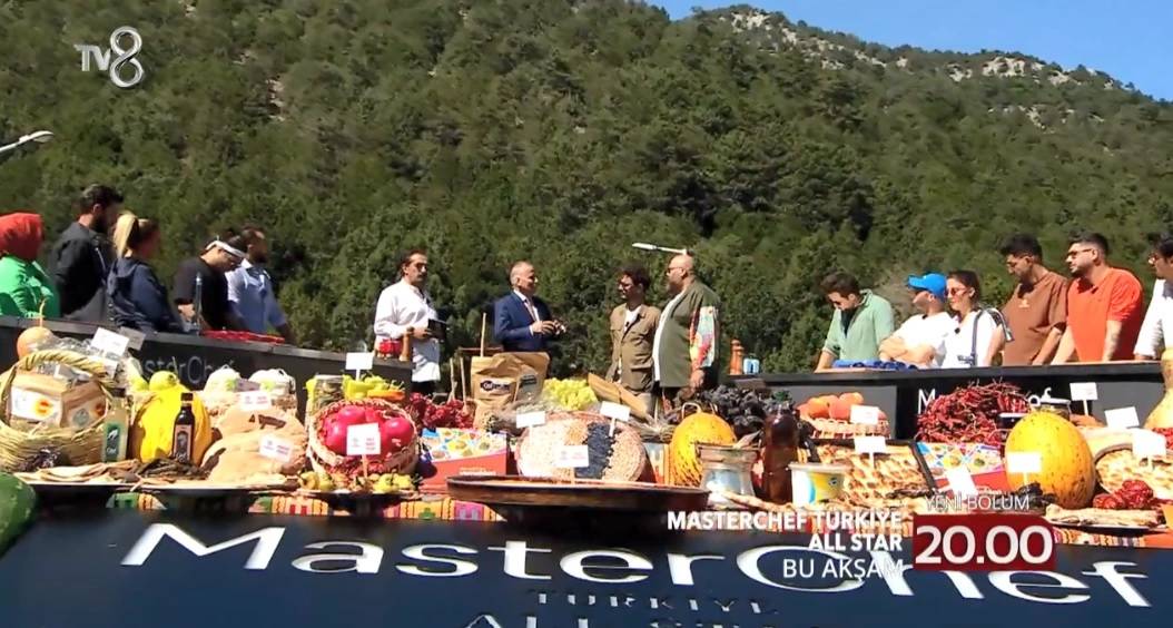 MasterChef'te Mehmet şefi kızdırdılar! Ünlü şef gördükleri ile şoke oldu! “Tantana yapma” 1