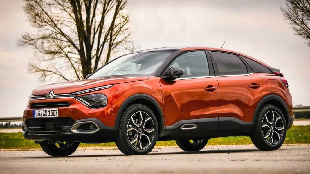 Citroen'den herkesi araç sahibi yapacak kampanya! C4 versiyonları için yüzde 1,99 faiz ile 250 bin TL'ye kadar kredi desteği ver 1