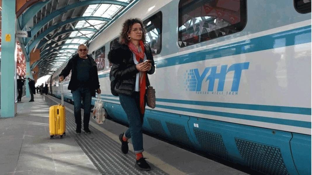 Yüksek hızlı trene büyük zam: Fiyatları gören bir daha baktı! Ankara'dan Eskişehir'e gitmenin maliyeti yüzde 65 arttı! 2
