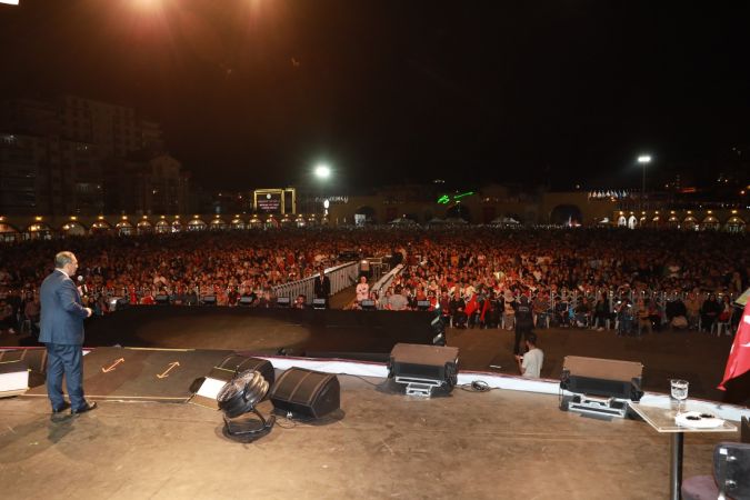 Etimesgut, Anadolu'nun Kültür ve Sanat Rüzgarıyla Coştu: 25. Festival Funda Arar'la Final Yaptı! 2