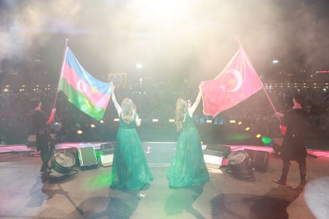 Etimesgut, Anadolu'nun Kültür ve Sanat Rüzgarıyla Coştu: 25. Festival Funda Arar'la Final Yaptı! 4