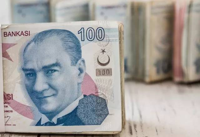 Emekliye Maaş Zam Mı ve Refah Payı Heyecanı! Yüzde 25 + Refah Payı + 5,000 TL ikramiye çok mutlu edecek… 4