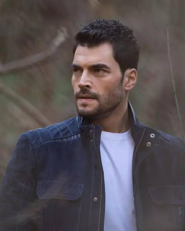 Hercai’nin Miran’ı Akın Akınözü setlere bomba gibi dönüyor! Öyle bir rolde oynayacak ki… 3