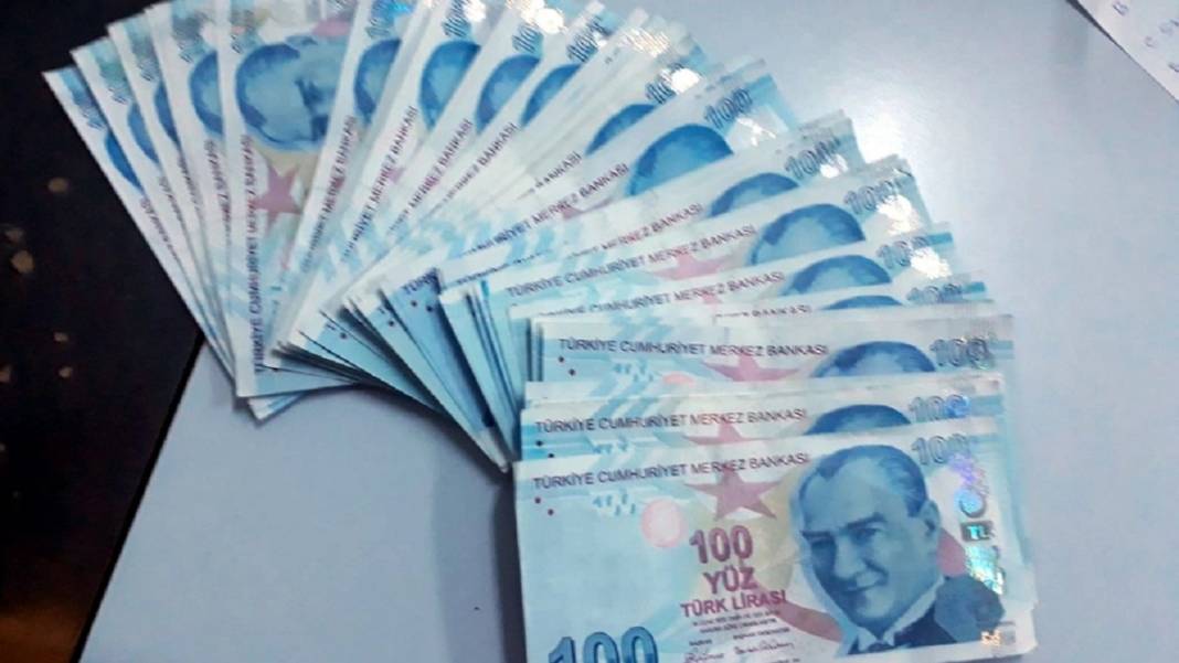 Nakde ihtiyacı olanlar kaçırmasın: Vakıfbank çağrıyı yaptı! 50 bin 100 bin TL destek kredisi için tam 90 gün ödeme erteleme var! 2