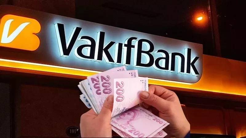 Vakıfbank’a başvuran nakit sıkıntısı çekmiyor: 100 bin TL’ye kadar kredi almak isteyene bir SMS yetiyor! 1