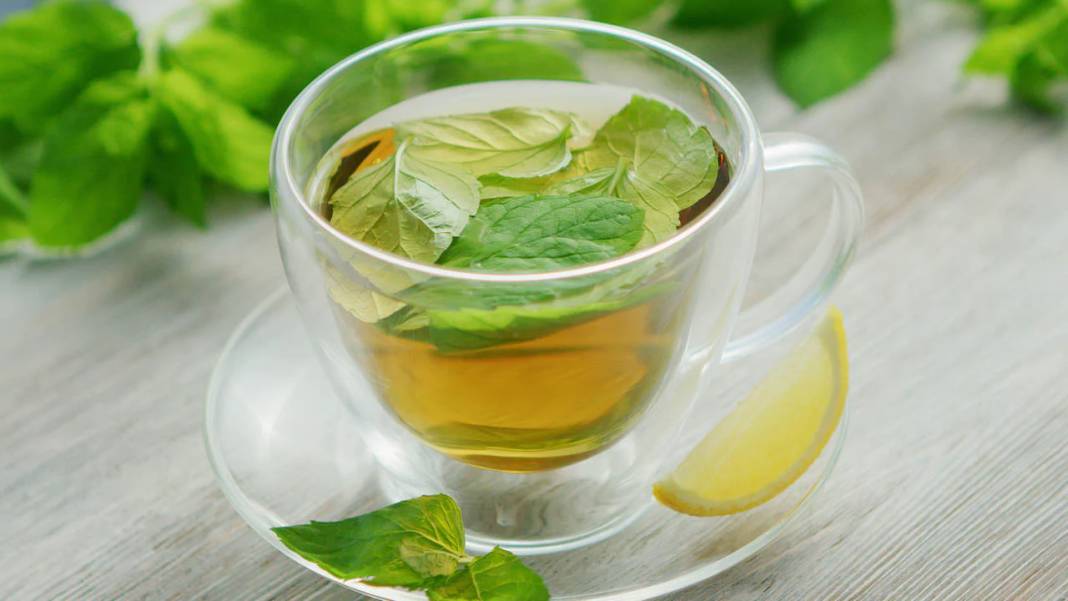 Yeşil çayın faydası ünlü doktorları şaşkına çevirdi! Yemekten 1.5 saat sonra tüketen etkisine inanamıyor! 4