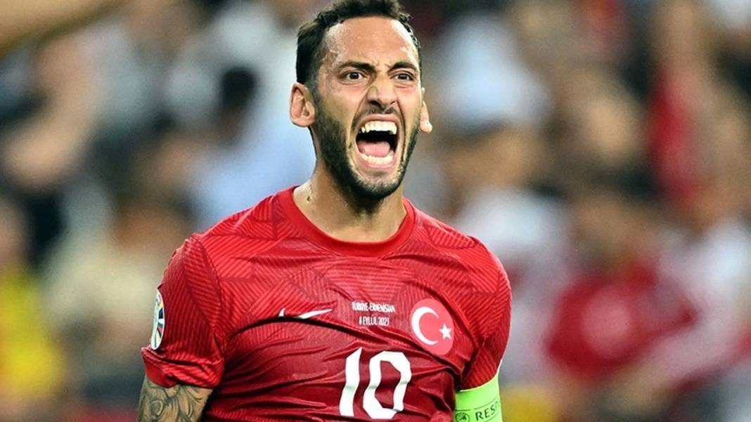 Hakan Çalhanoğlu’ndan alkışlı tepki! Ünlü gazetecisinin eleştirisine sitem etti… Paylaşımı olay oldu! 2