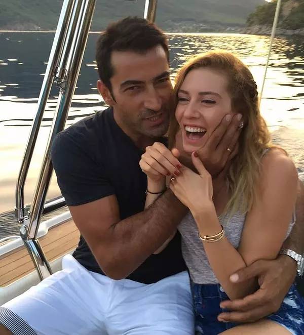 Kenan İmirzalıoğlu ile Sinem Kobal çiftinin arasına aldatma iddiası girdi! Sosyal medya, sadece bu haberi konuşuyor! Meğer… 4