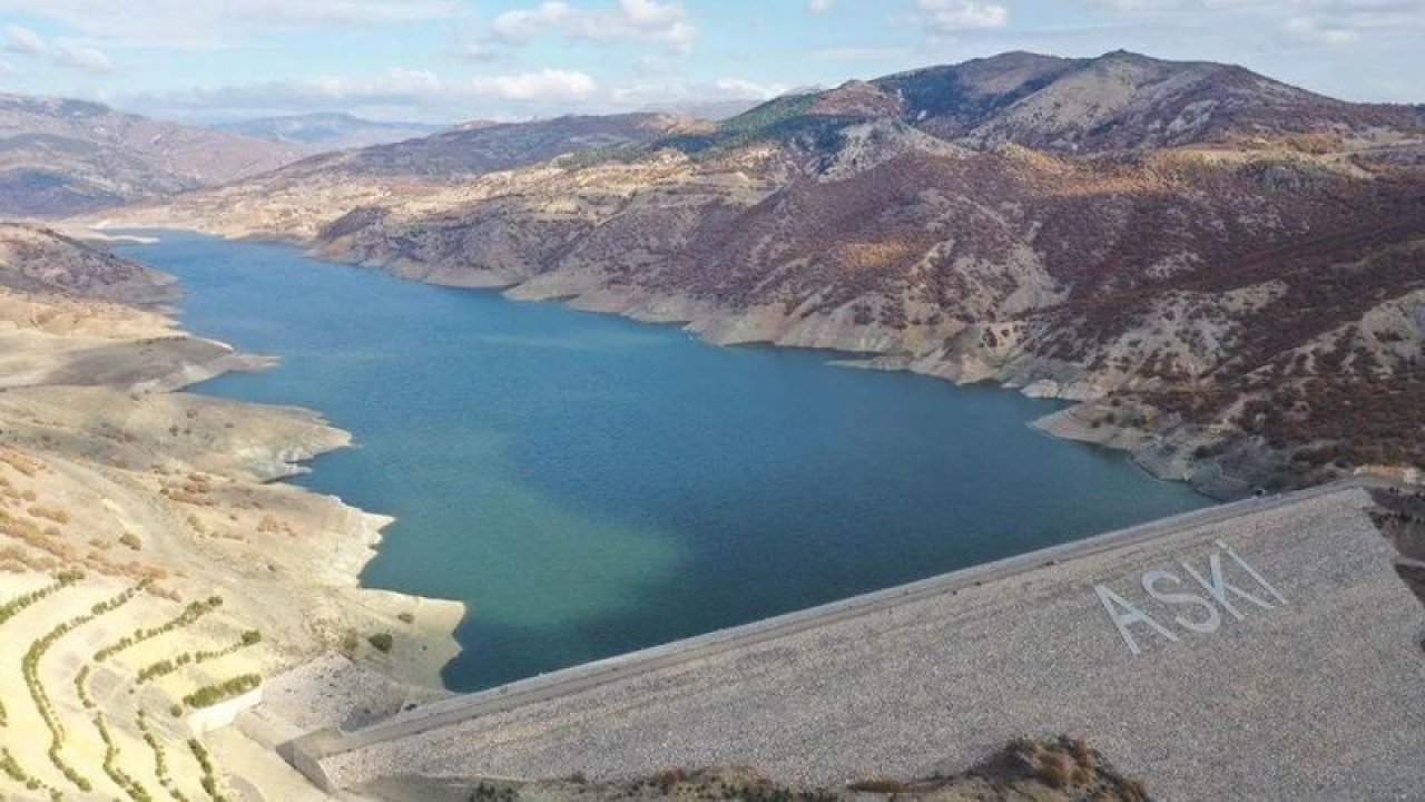 Ankara barajları kuruyup çöle dönüyor! Başkentin sadece 11 aylık suyu kaldı