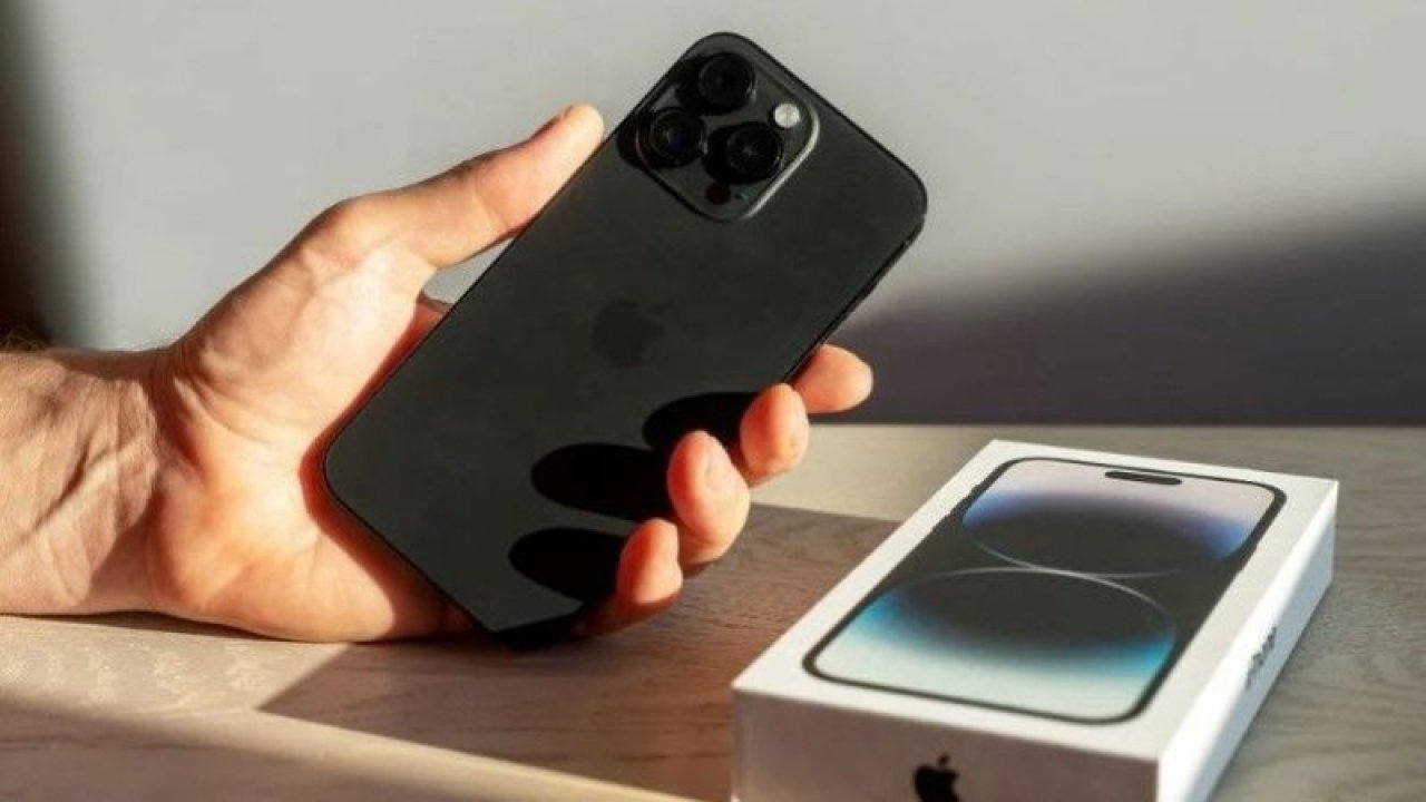 iPhone 15'in çıkış tarihi sızdırıldı! Apple CEO'su Tim Cook Ağzından Kaçırdı! Apple iPhone 15 özellikleri ve fiyatları gören şaştı kaldı....