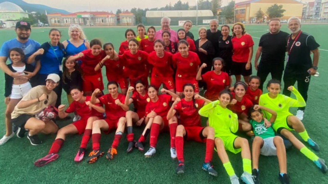 Gençlerbirliği U17 Kız Futbol Takımı Türkiye Şampiyonası’nda tur atladı!