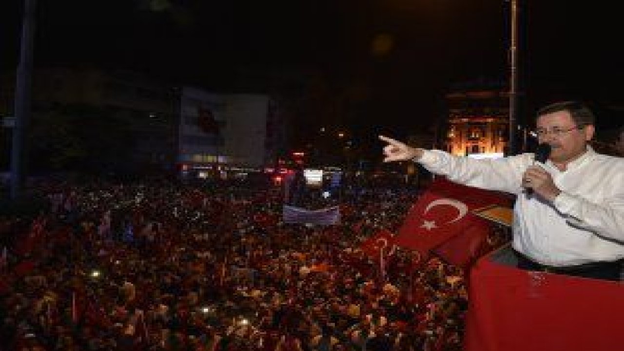 ANKARA BÜYÜKŞEHİR BELEDİYESİ'NDEN MUHTEŞEM 15 TEMMUZ YÜRÜYÜŞÜ