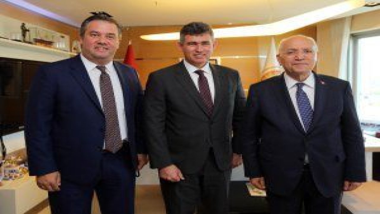 Yenimahalle Belediye Başkanı Fethi Yaşar Türkiye Barolar Birliği'ni ziyaret ederek Fevzioğlu'na hayırlı olsun dileklerini iletti