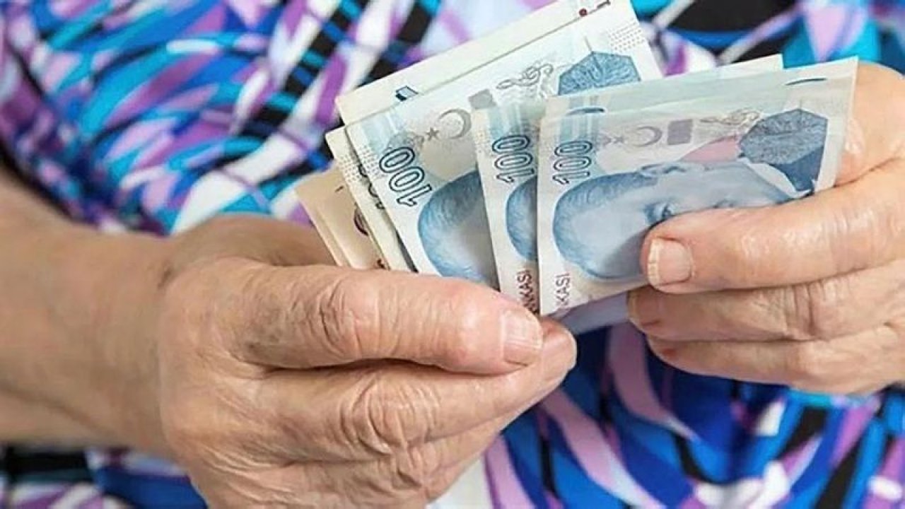 Akbank Emekli Vatandaşın Cebini Dolduracak! Tam Tamına 10 Bin Lira; Rekor Emekli Promosyonu Verecek!