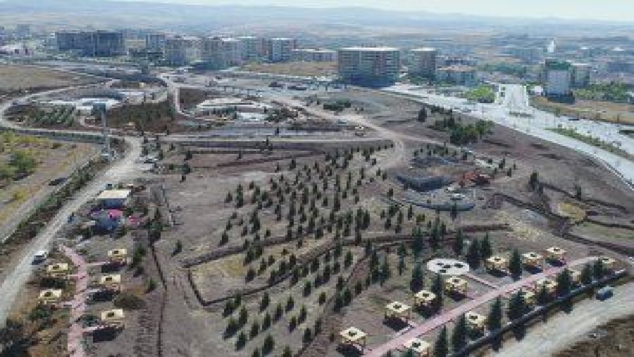 Gölbaşı Şehir Parkı projesi çalışmaları aralıksız bir şekilde devam ediyor