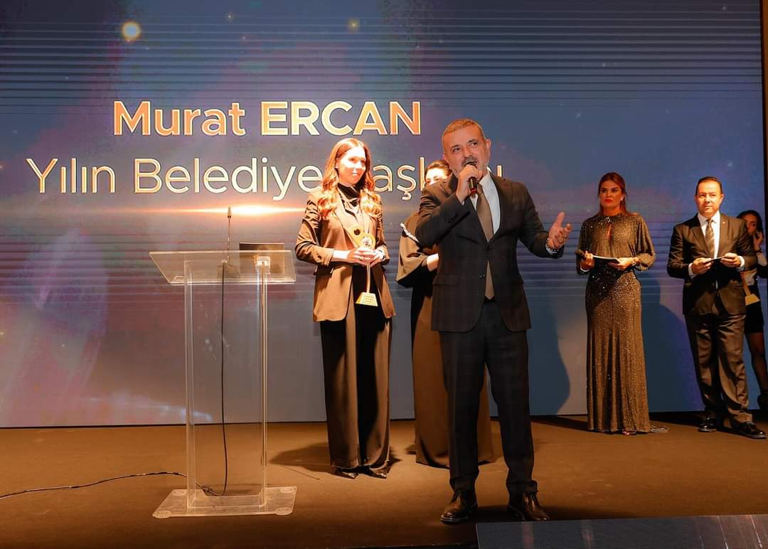 Yılın Belediye Başkanı Ödülü Murat Ercan'a Verildi!