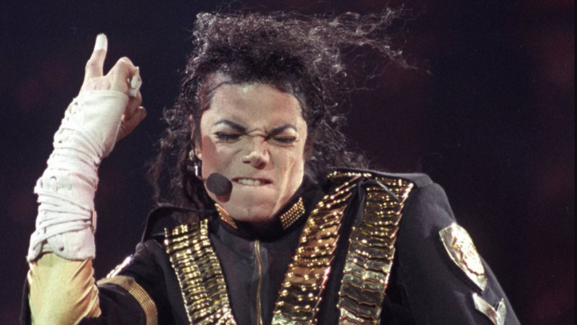 Michael Jackson'ın Efsanevi Deri Ceketi Açık Artırmada! Başlangıç Fiyatı 245 Bin Dolarla Tarihe Geçiyor!