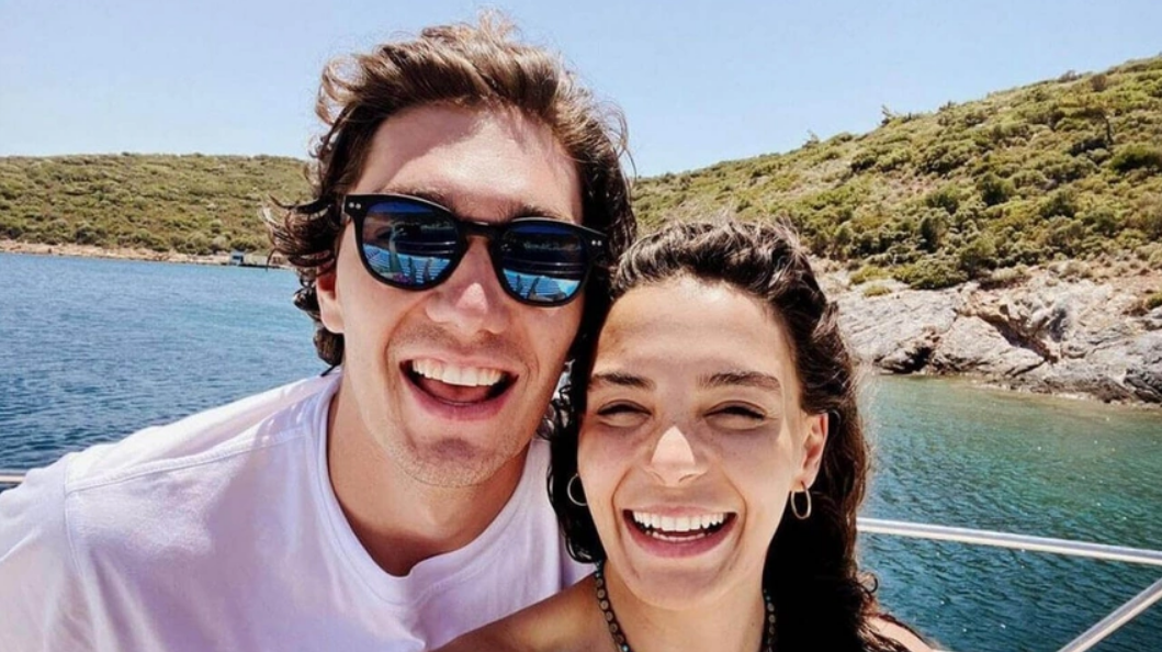 Cedi Osman Ve Ebru Şahin Yaz Tatilini Bitiremediler! Sosyal Medyadan Paylaştıkları Pozları Olay Oldu!