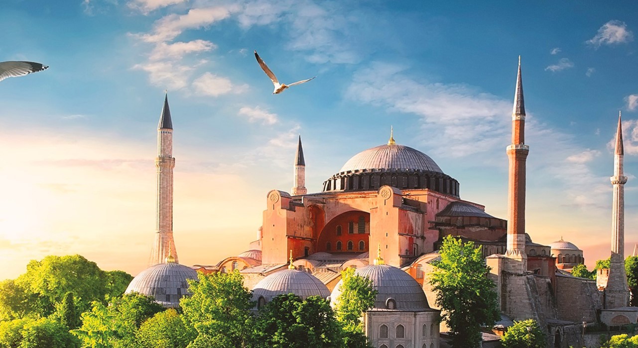 Ayasofya' ya Girmek Artık Ücretli! Bakan Resmen Duyurdu! Ayasofya Camii Ziyaretleri İçin Ücretli Giriş Uygulaması Başlıyor!