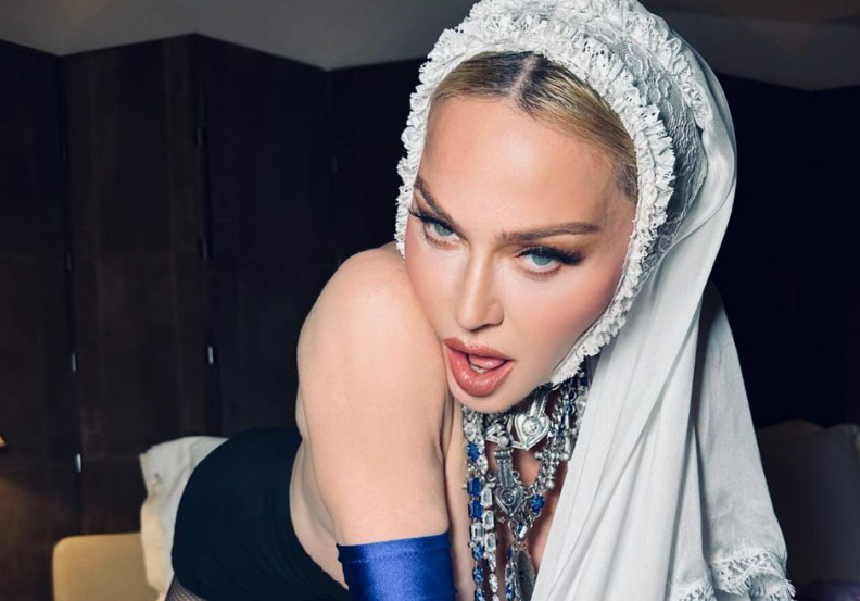 Madonna'nın Cesur Tül Pozları Göz Kamaştırdı: 65’lik Pop İkonu Sınırları Zorluyor! Yok Artık…