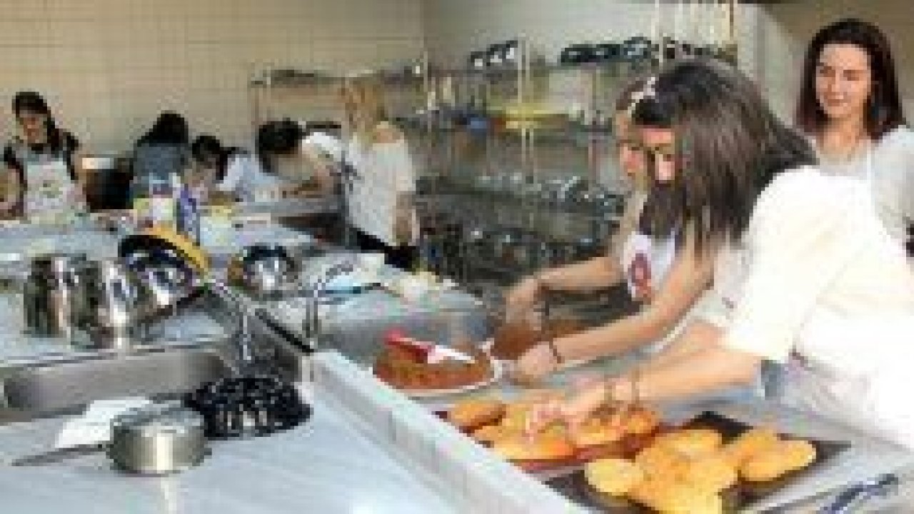 Ankara Zübeyde Hanım Sosyal Tesisi yoğun ilgi görüyor