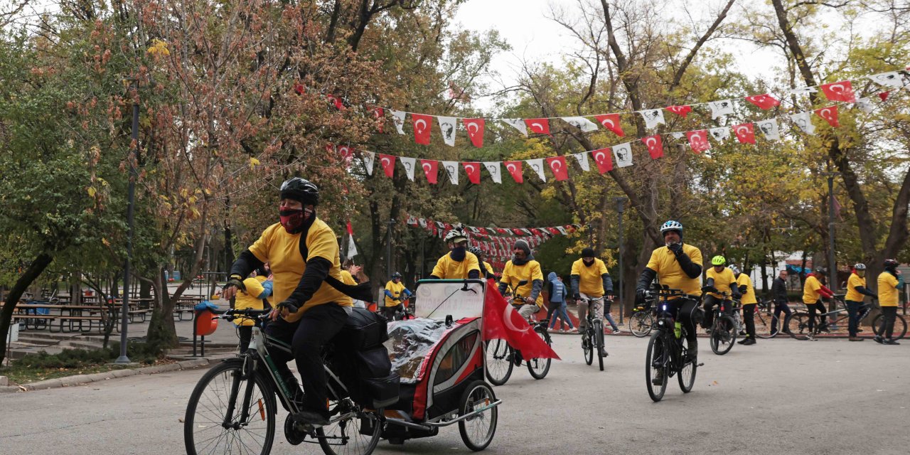 Çankaya'da Çocuk Hakları İçin Pedalladılar!