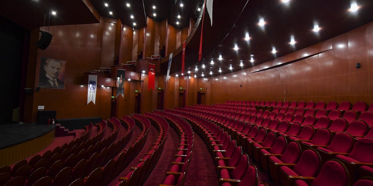 Ankara Büyükşehir Şehir Tiyatrolarını Yeniledi