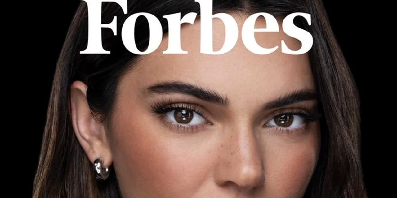 Evin küçük kızı büyüyor! Forbes’in kapak kızı seçilen Kendall Jenner doğal güzelliği ile büyüledi!