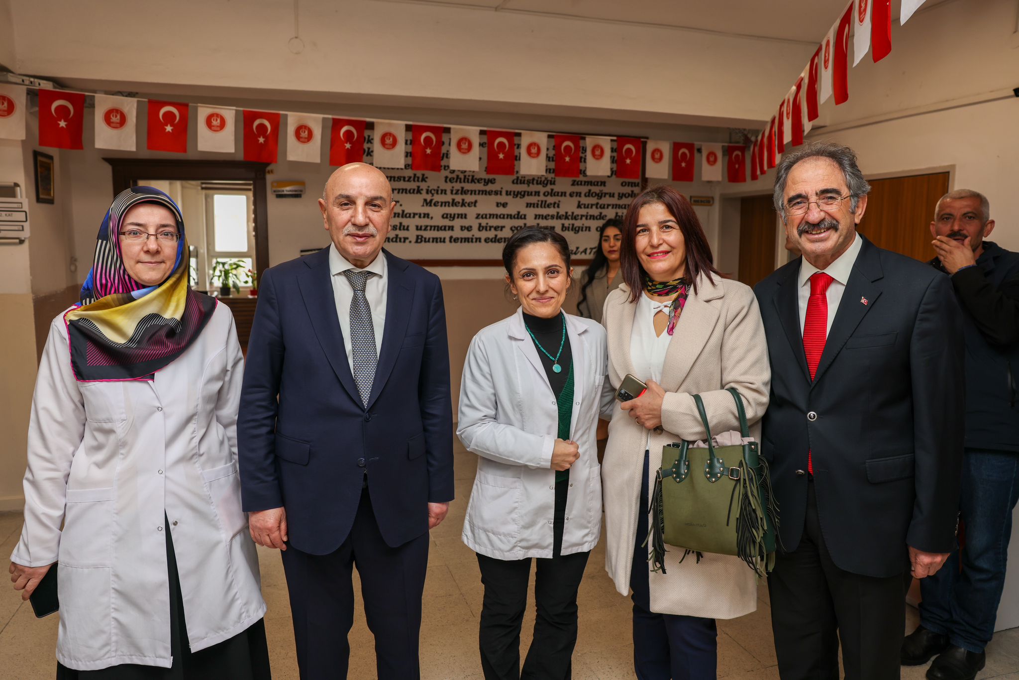 Ankara'da Farabi Anadolu Lisesine Dikiş Atölyesi Açıldı!