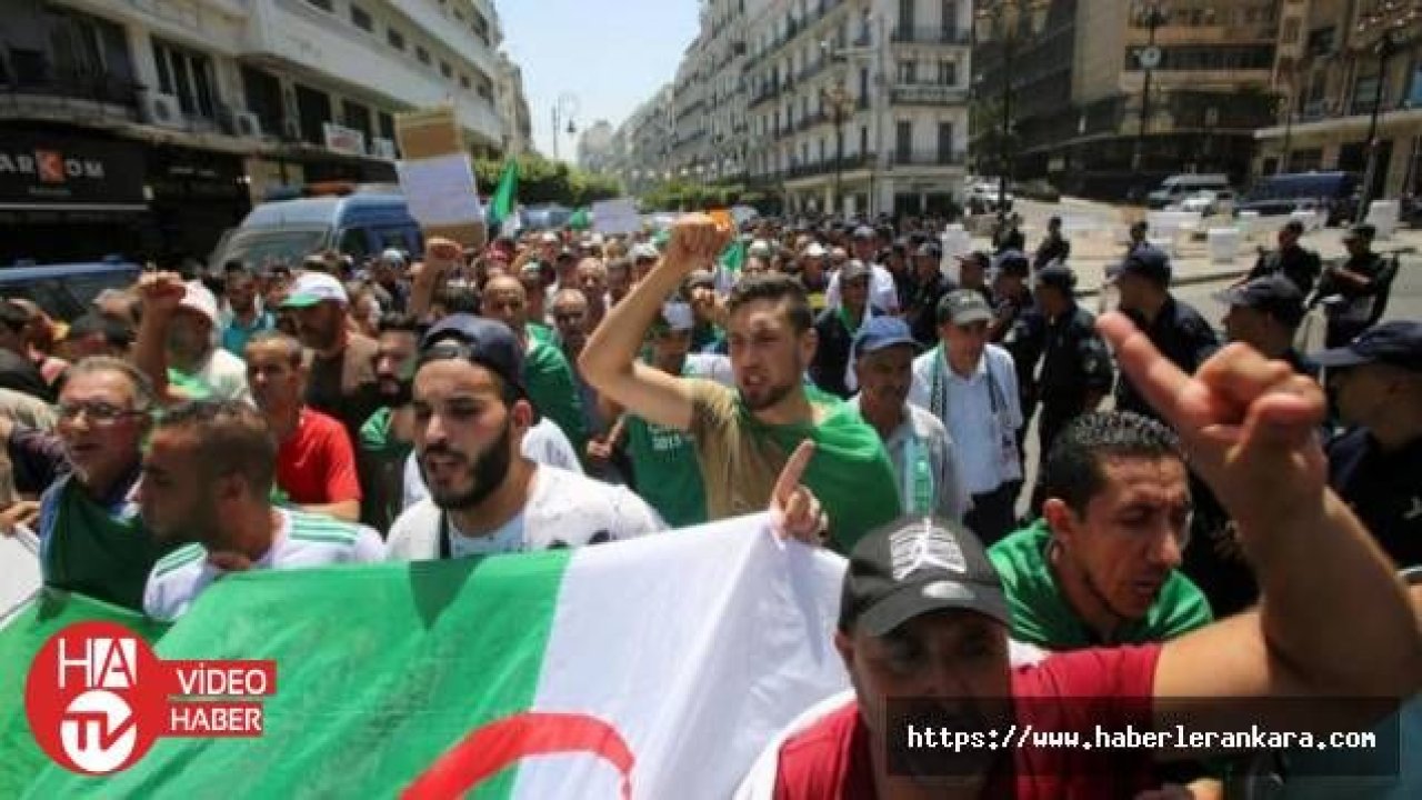 Cezayir'de Ulusal Diyalog Komitesi seçimlerle ilgili önerilerini açıkladı