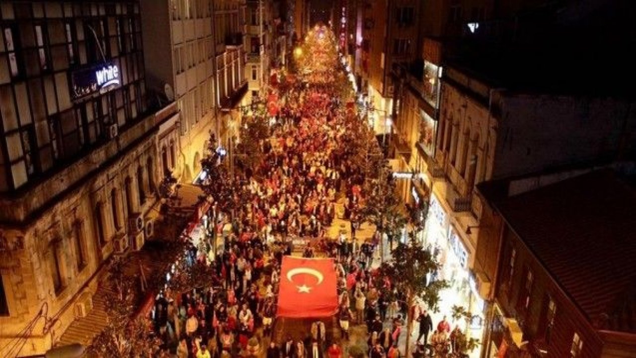 Binlerce kişi Barış Pınarı Harekatı için yürüdü