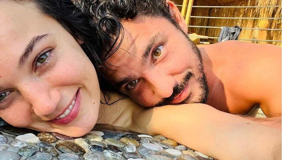 Pınar Deniz ve Kaan Yıldırım'dan Romantik Tatil! Dubai'de Aşk Dolu Anlar!