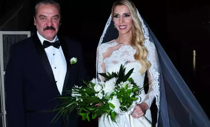 Yürek Çıkmazı" Dizisinin Ünlü Oyuncusu Mesut Akusta, 8 Yıllık Evliliğini Sessiz Sedasız Tek Celsede Sonlandırdı!