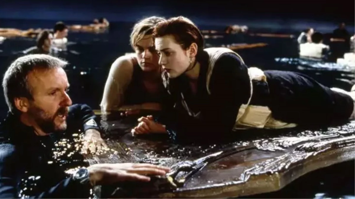 Titanic'de Rose'un Hayatını Kurtaran Tahta Parçası 718 Bin Dolara Satıldı!