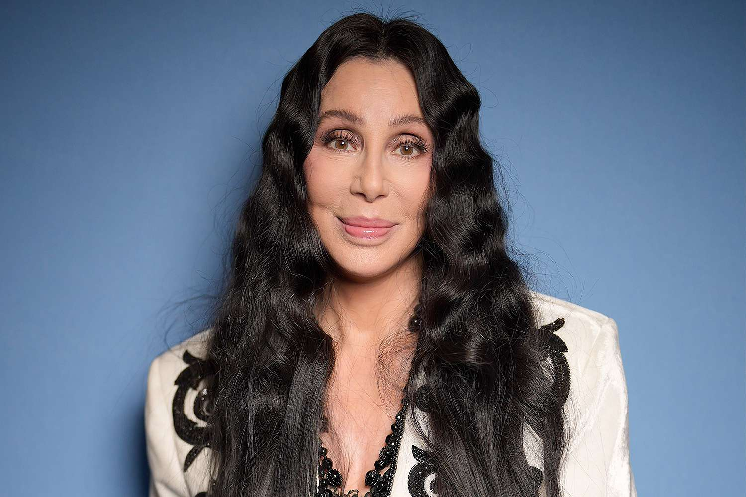 Cher, Genç Sevgili Tercihinin Nedenini Açıkladı: "Yaşıtlarım Artık Öldü"