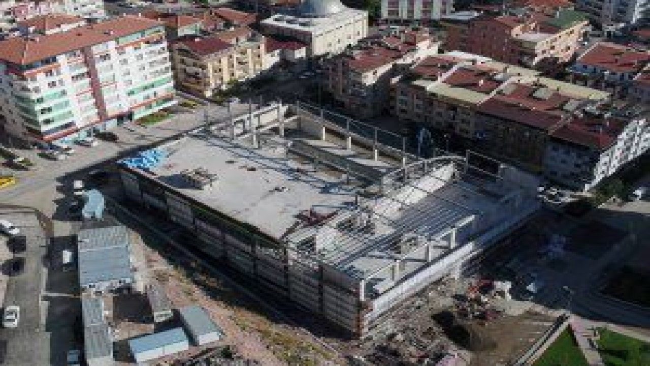 Yenimahalle'nin 4’üncü olimpik havuzu olan Barıştepe Yüzme Havuzu ve Sosyal Tesisleri’nde de sona yaklaşıldı