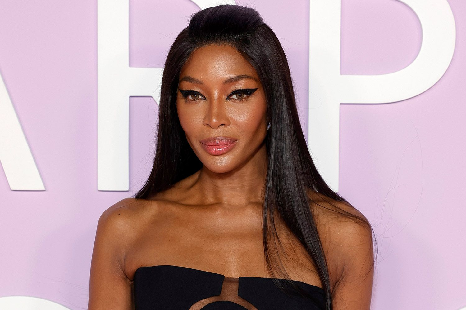 İngiliz model Naomi Campbell'den Flaş Açıklamalar! "Baba Figürü Aramadım"