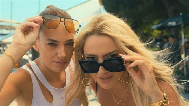 Hadise’nin Başrolünde Olduğu “Esas Oğlan” Dizisi Sosyal Medyayı Salladı! İlk Kareler Paylaşıldı! Hadise'nin Aldığı Ücret İse...