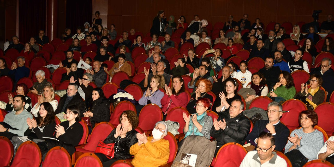 Gençlik Parkı’nda Günün Adı Kızılca Ve Ankara Türküleri Başkentlilerle Buluştu