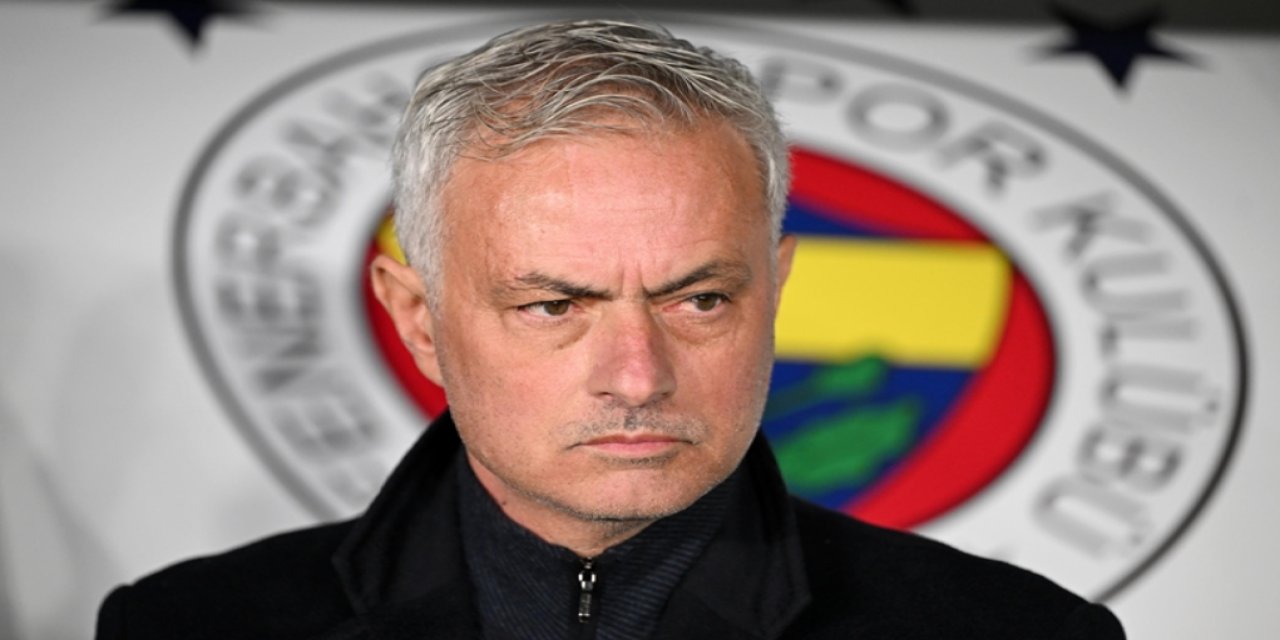 Jose Mourinho Biletlerini Kesti! Fener’de Ayrılık Zamanı! 2 Yıldız İsim Kadro Dışı Bırakıldı!
