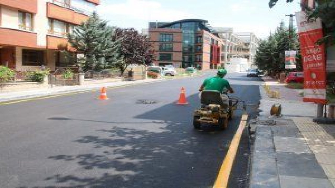 Mustafa Kemal Mahallesi’nde asfaltlama çalışmaları başladı
