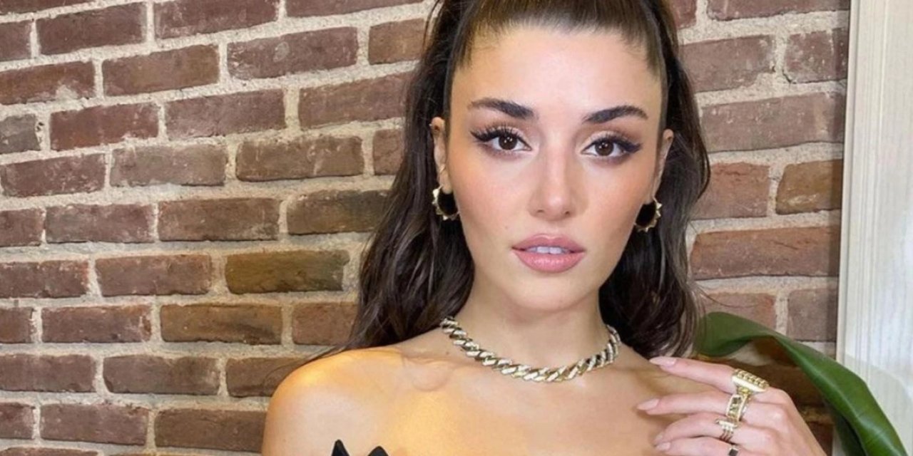 Hande Erçel Bodrum Tatilinde Görüntülendi! Mavi Bikinisi Hayranları Tarafından Övgü Yağmuruna Tutuldu!