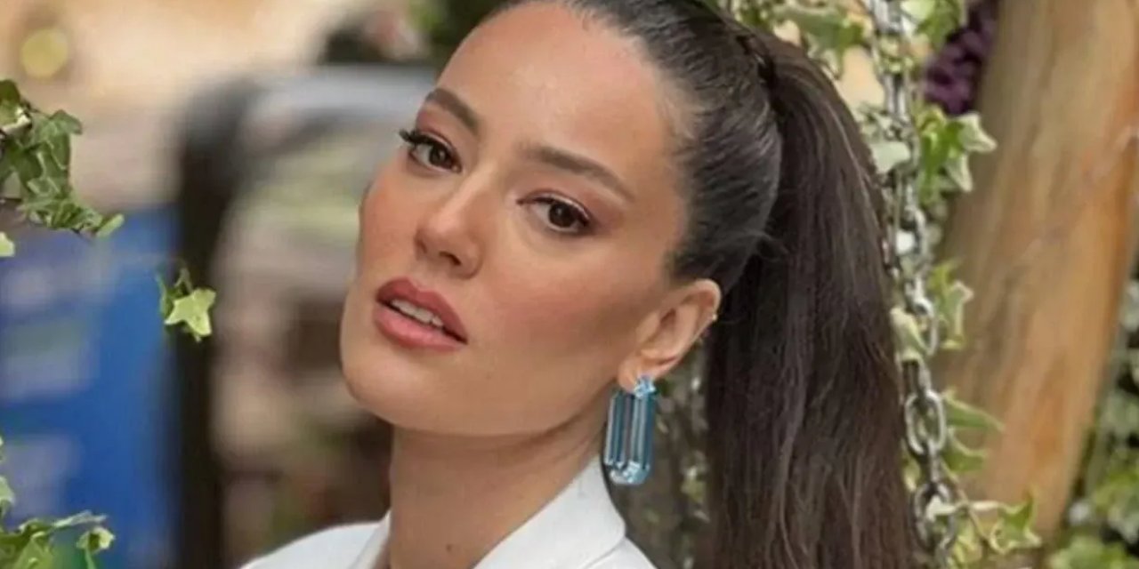 “Boşanma Yaramış!” Pelin Akil Bikinili Pozlarıyla Göz Kamaştırdı! Boşanma Sonrası İlk Kez Bikinili Paylaştı!