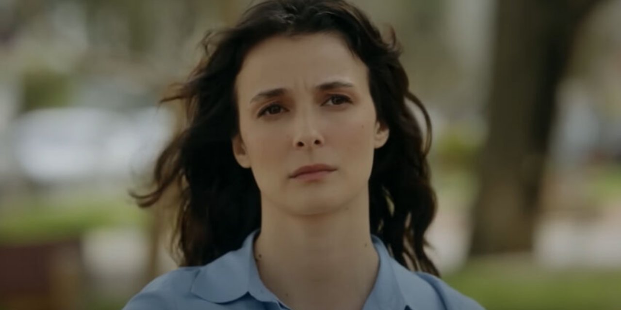 Eşref Rüya’nın Sert Komiseri Tatilde Büyüledi! ''Çiğdem Komiser’le Alakası Yok Çok Tatlı” Yorumları Geldi...